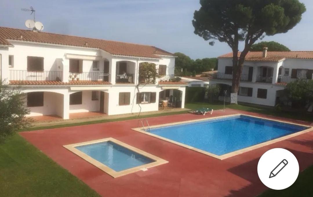 Cosy Apartment Of L'Escala Beach Εξωτερικό φωτογραφία