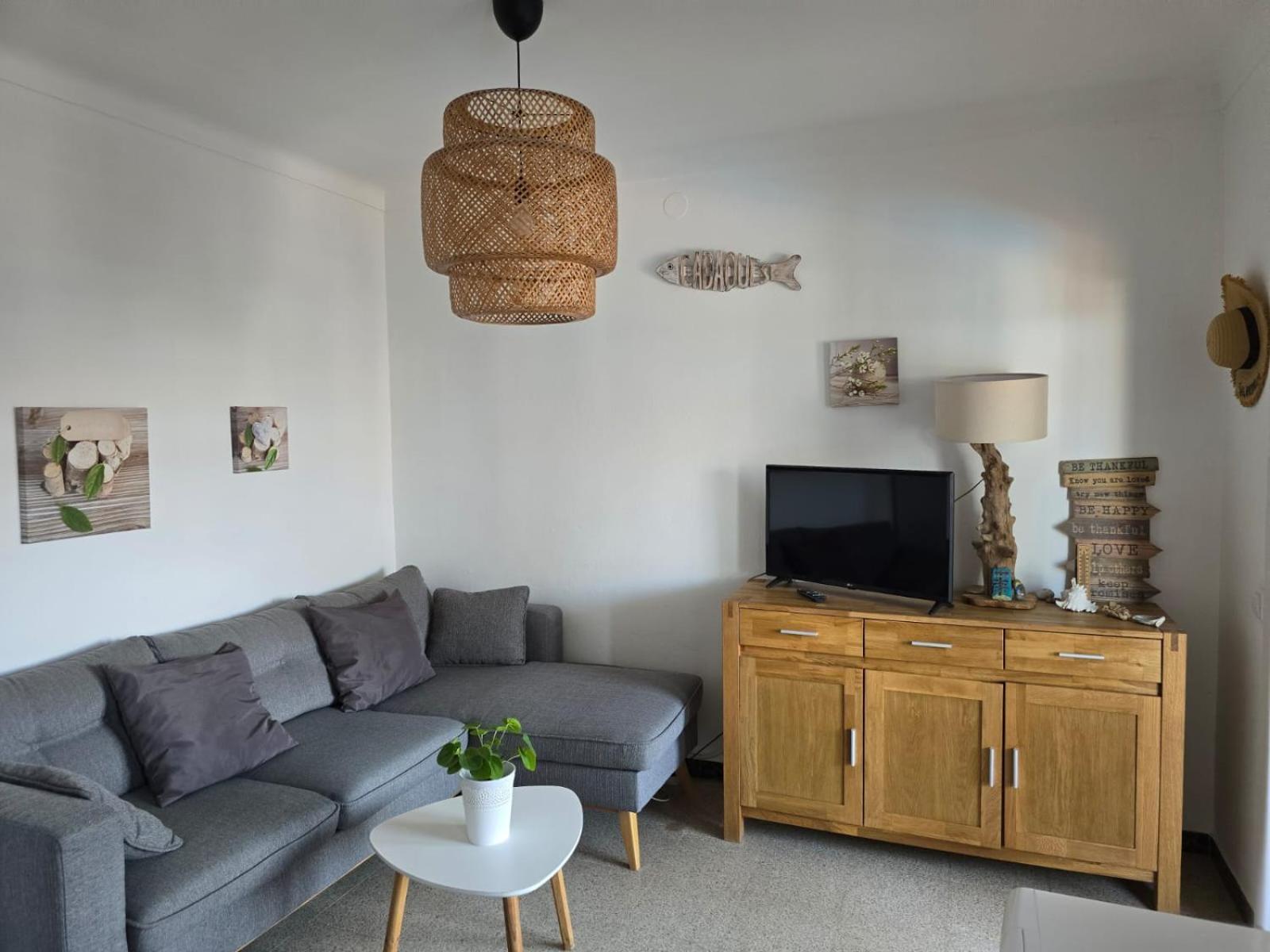 Cosy Apartment Of L'Escala Beach Εξωτερικό φωτογραφία